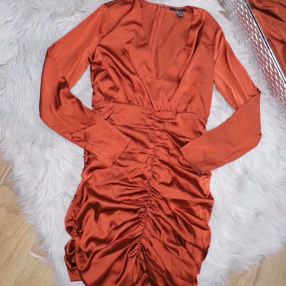 🔥SILK DRESS🔥 - Picture 2 of 5
